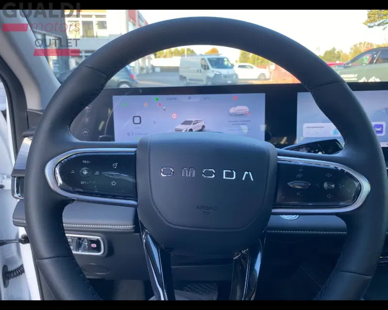 Omoda Omoda 5 SHS-H nuova a Modena (18)