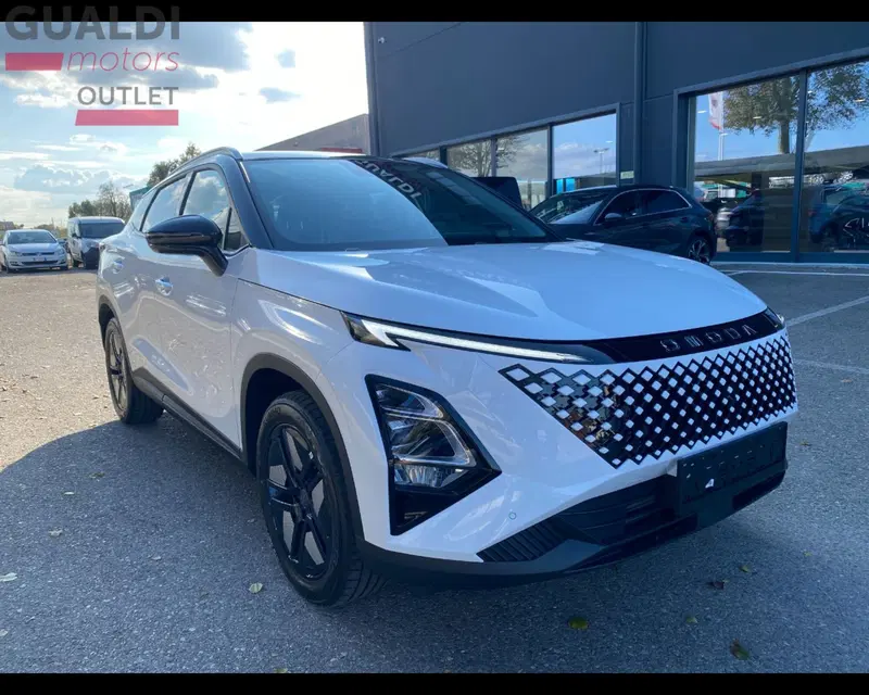 Omoda Omoda 5 SHS-H nuova a Modena (2)