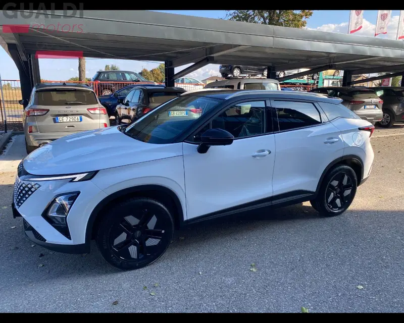 Omoda Omoda 5 SHS-H nuova a Modena (5)
