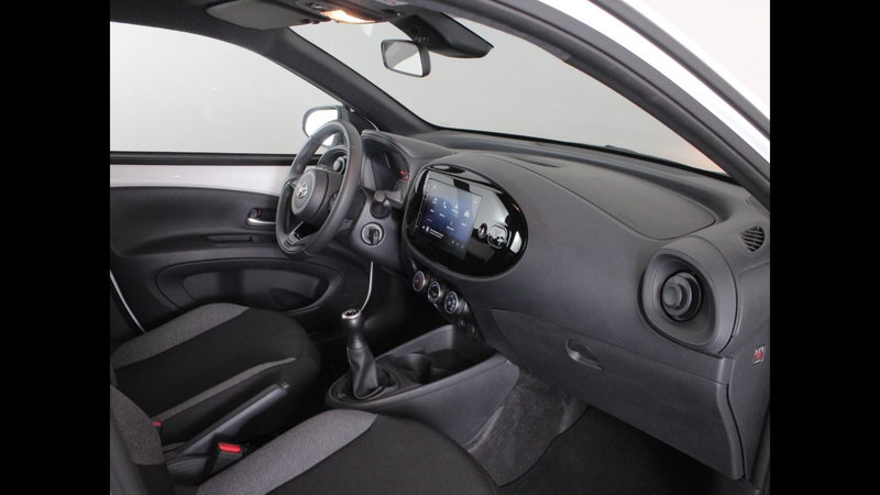 Toyota Aygo X usata a Palermo (5)