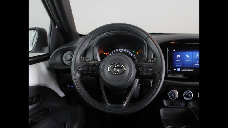 Toyota Aygo X usata a Palermo (9)