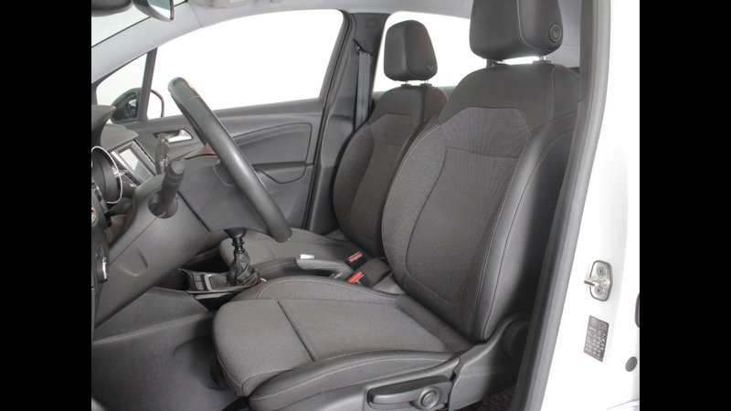 Opel Crossland usata a Palermo (11)