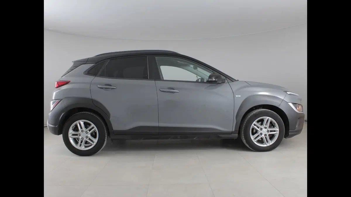 Hyundai Kona usata a Palermo (11)