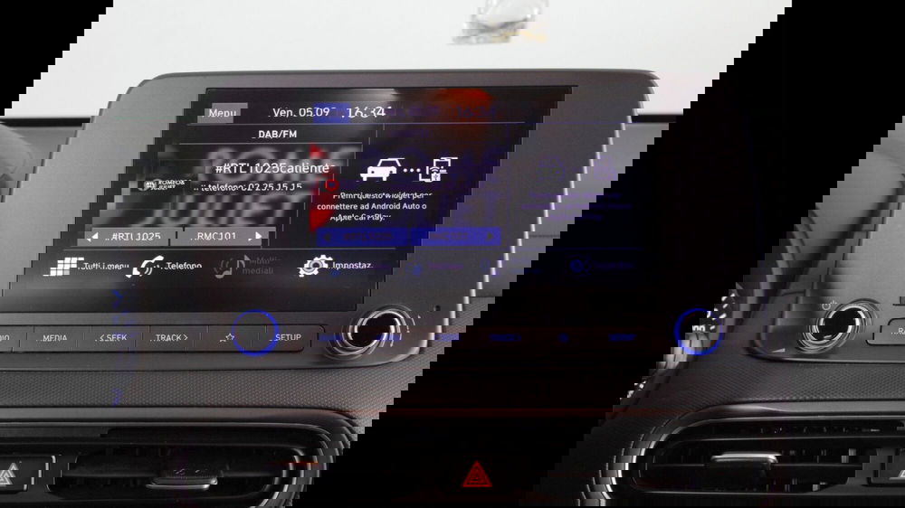 Hyundai Kona usata a Palermo (13)