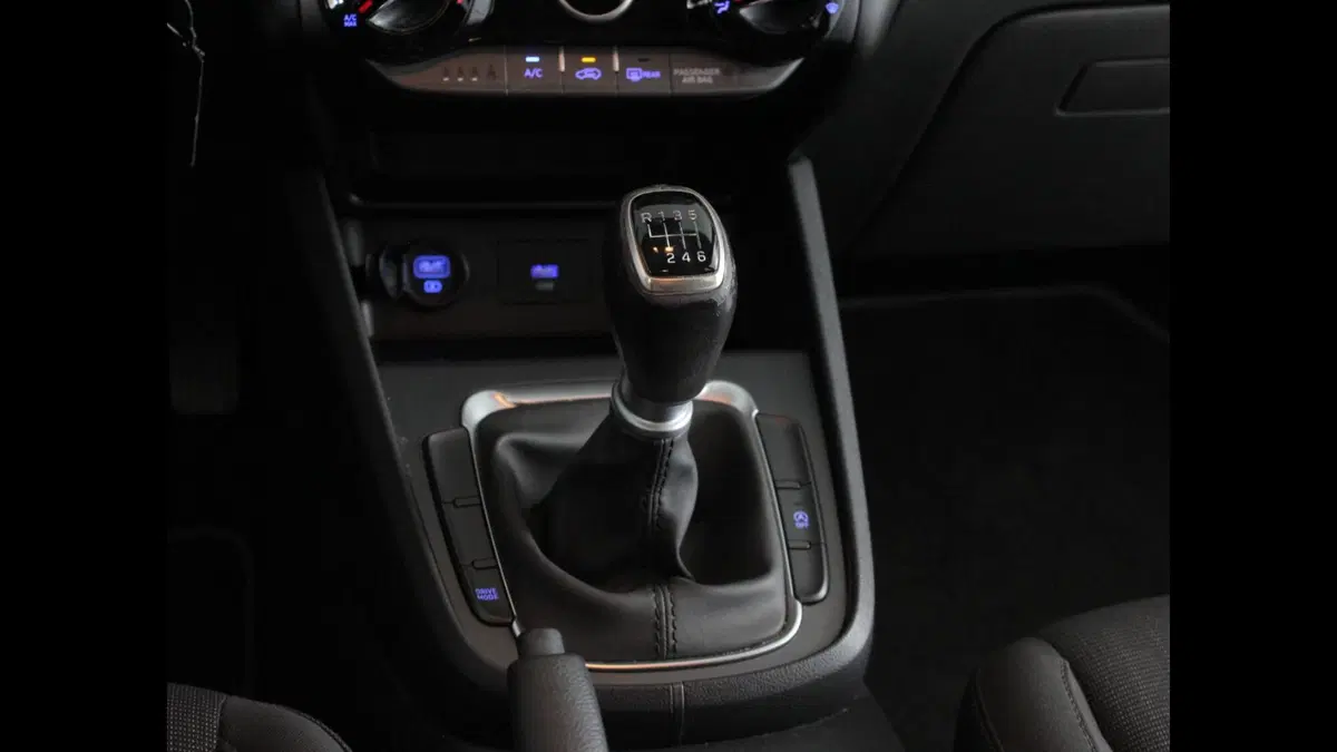 Hyundai Kona usata a Palermo (14)