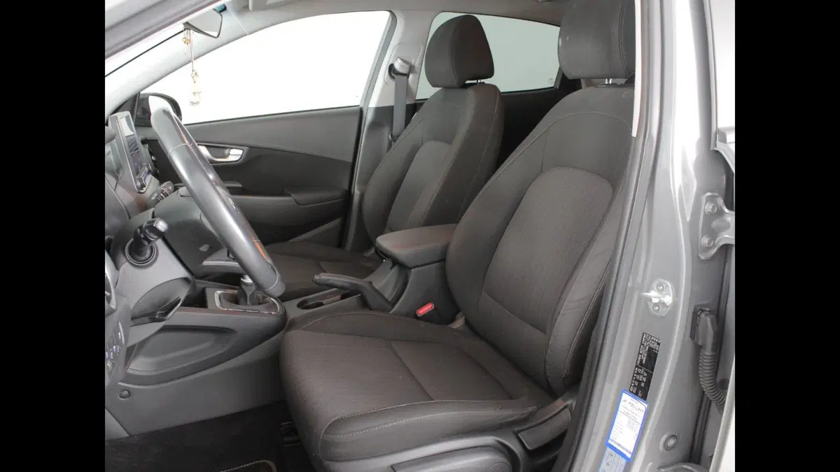 Hyundai Kona usata a Palermo (9)