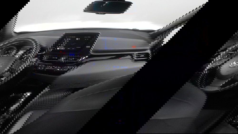 Toyota Toyota C-HR usata a Palermo (9)