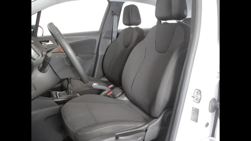 Opel Crossland usata a Palermo (11)