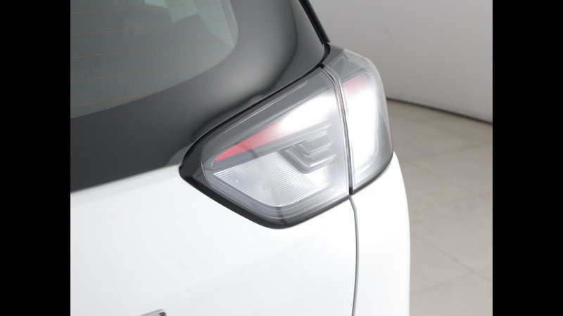 Opel Crossland usata a Palermo (17)