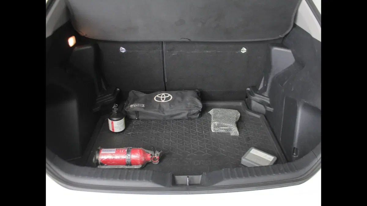 Toyota Yaris Cross usata a Palermo (11)