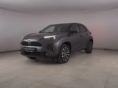 Toyota Yaris Cross 1.5h GR Sport Black Sky fwd 116cv e-cvt del 2022 usata a Palermo