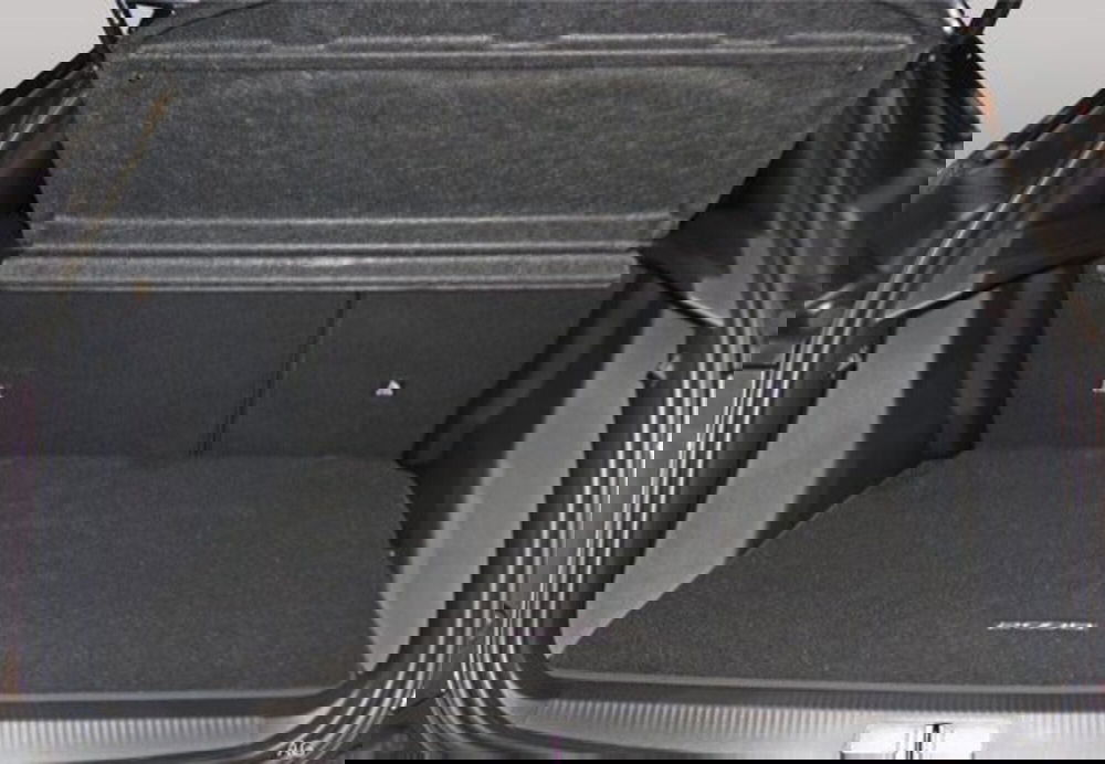 Peugeot 2008 nuova a Varese (8)