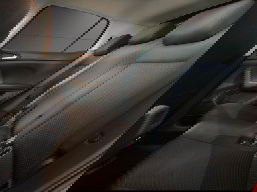 Volkswagen T-Cross usata a Milano (11)