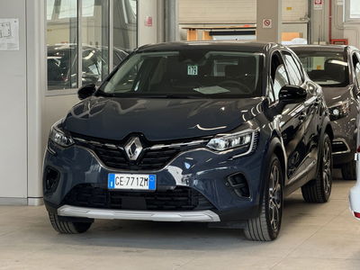 Renault Captur Plug-in Hybrid E-Tech 160 CV Intens del 2021 usata a Torino