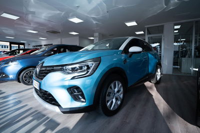 Renault Captur Plug-in Hybrid E-Tech 160 CV Intens del 2020 usata a Torino