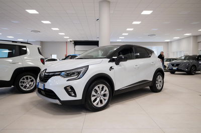 Renault Captur Plug-in Hybrid E-Tech 160 CV Intens del 2022 usata a Torino
