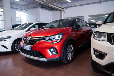 Renault Captur Plug-in Hybrid E-Tech 160 CV Intens del 2021 usata a Torino