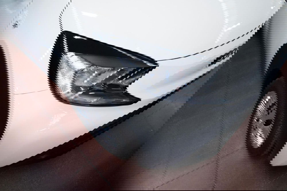 Toyota Aygo X nuova a Torino (15)