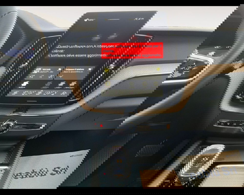 Volvo XC60 nuova a Ravenna (15)