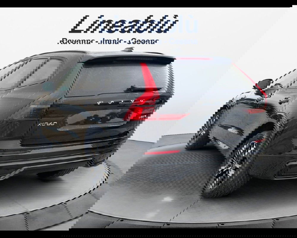 Volvo XC60 nuova a Ravenna (3)