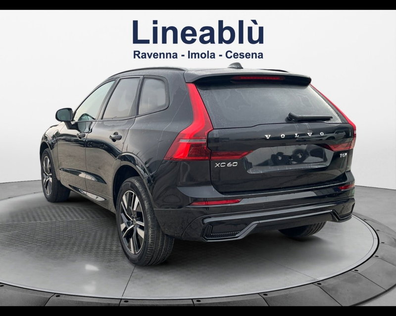 Volvo XC60 nuova a Ravenna (3)
