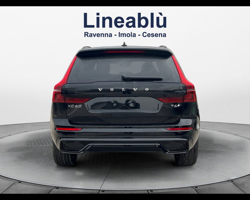 Volvo XC60 nuova a Ravenna (4)