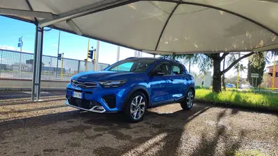 Kia Stonic 1.0 T-GDi 120 CV MHEV DCT GT Line del 2023 usata a Empoli