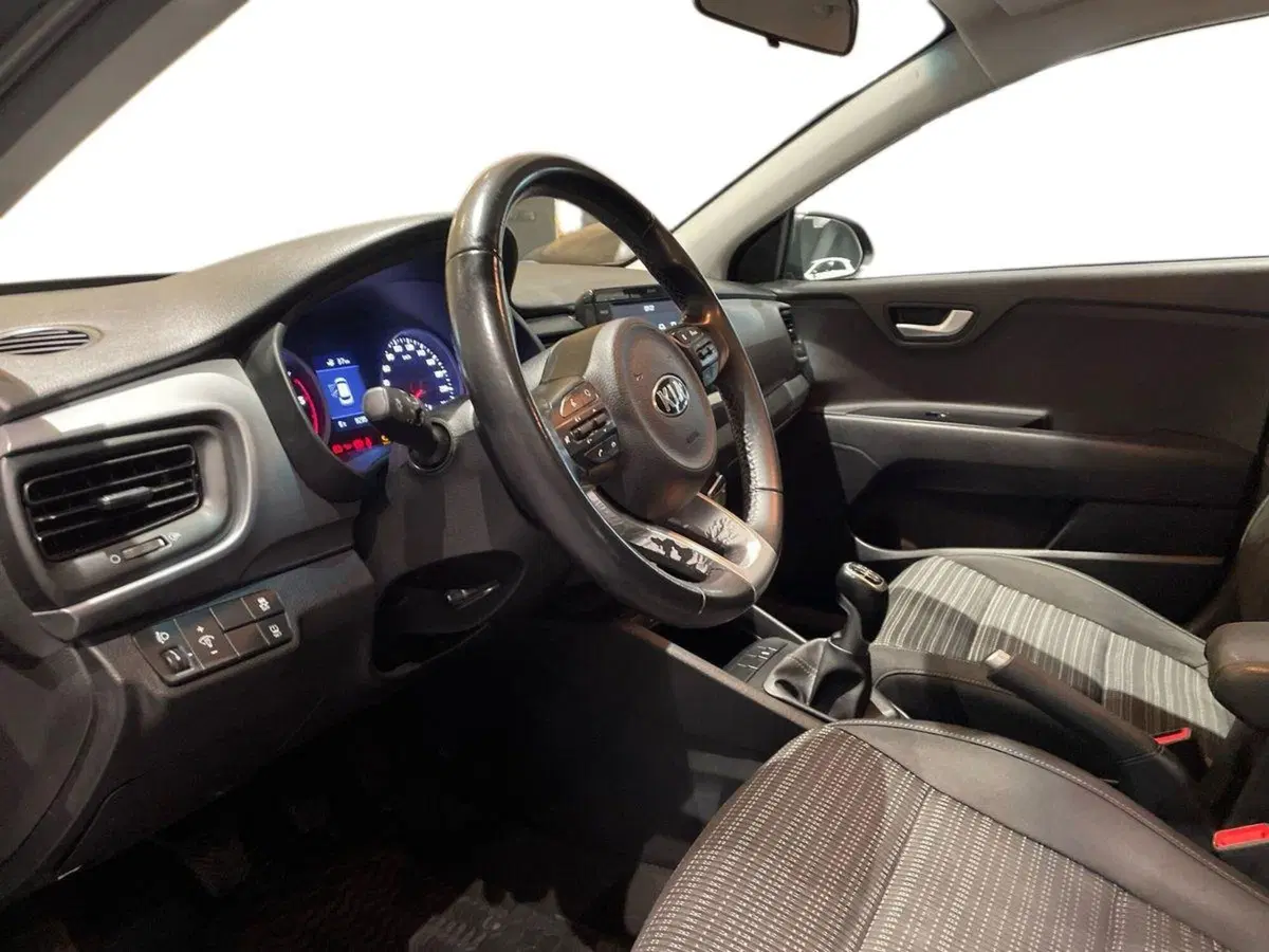 Kia Stonic usata a Firenze (9)