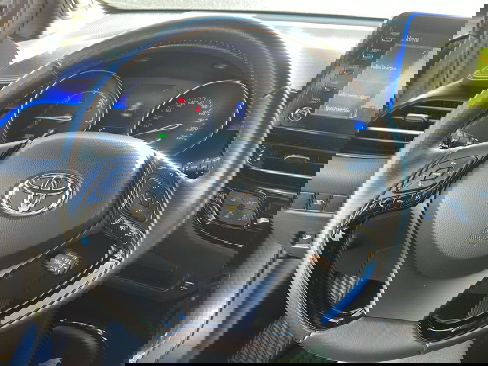 Toyota Toyota C-HR usata a Frosinone (11)