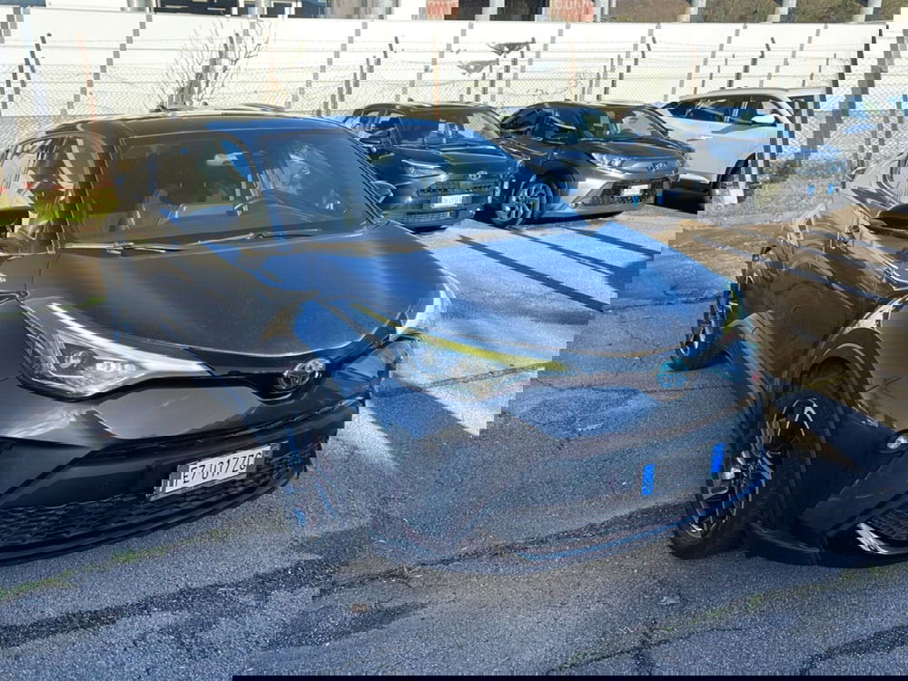 Toyota Toyota C-HR usata a Frosinone (4)