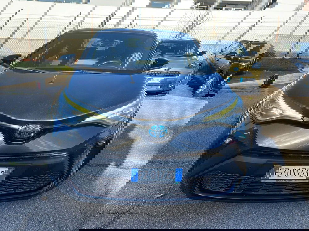 Toyota Toyota C-HR usata a Frosinone (5)