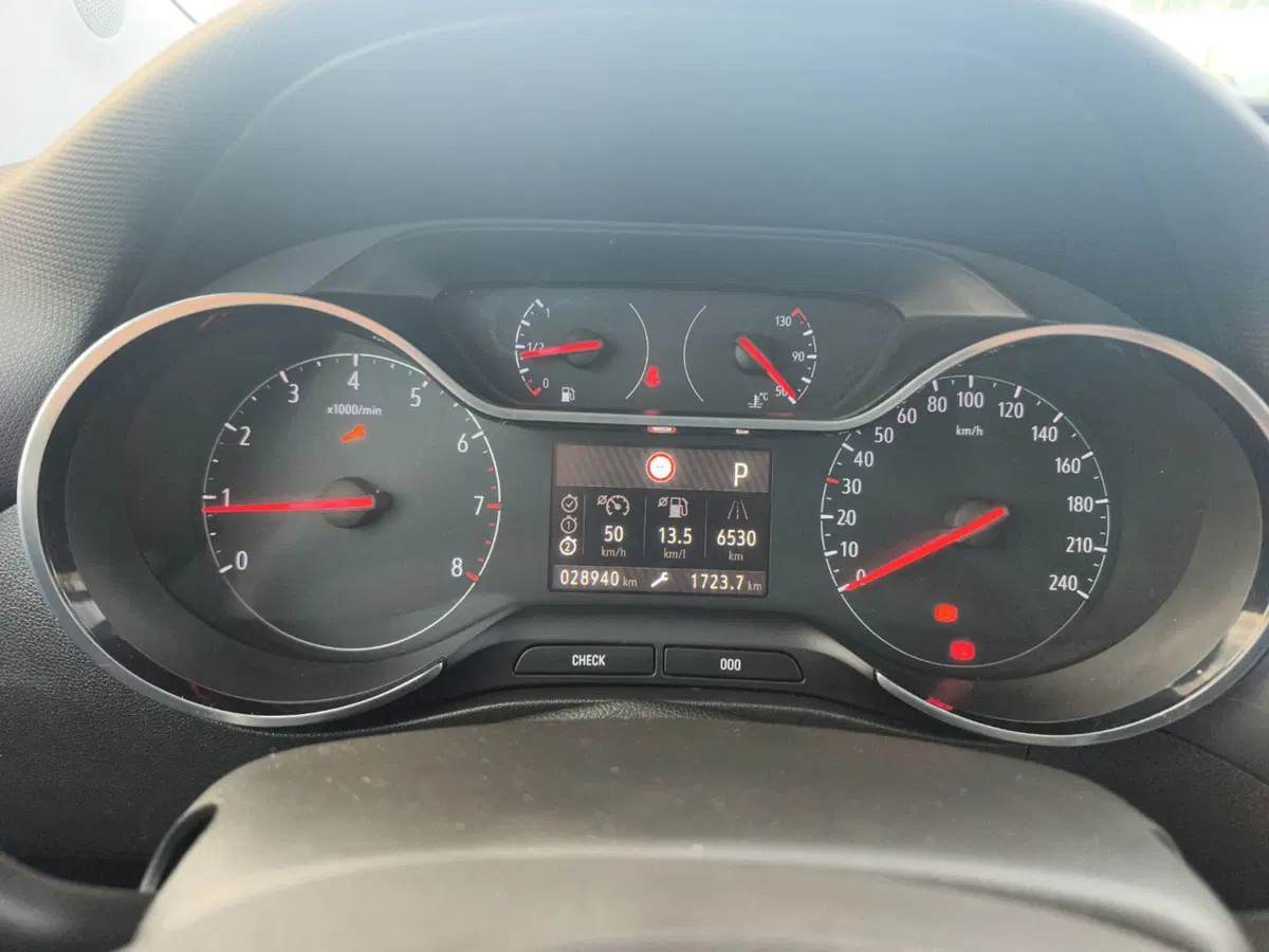 Opel Crossland usata a Frosinone (13)