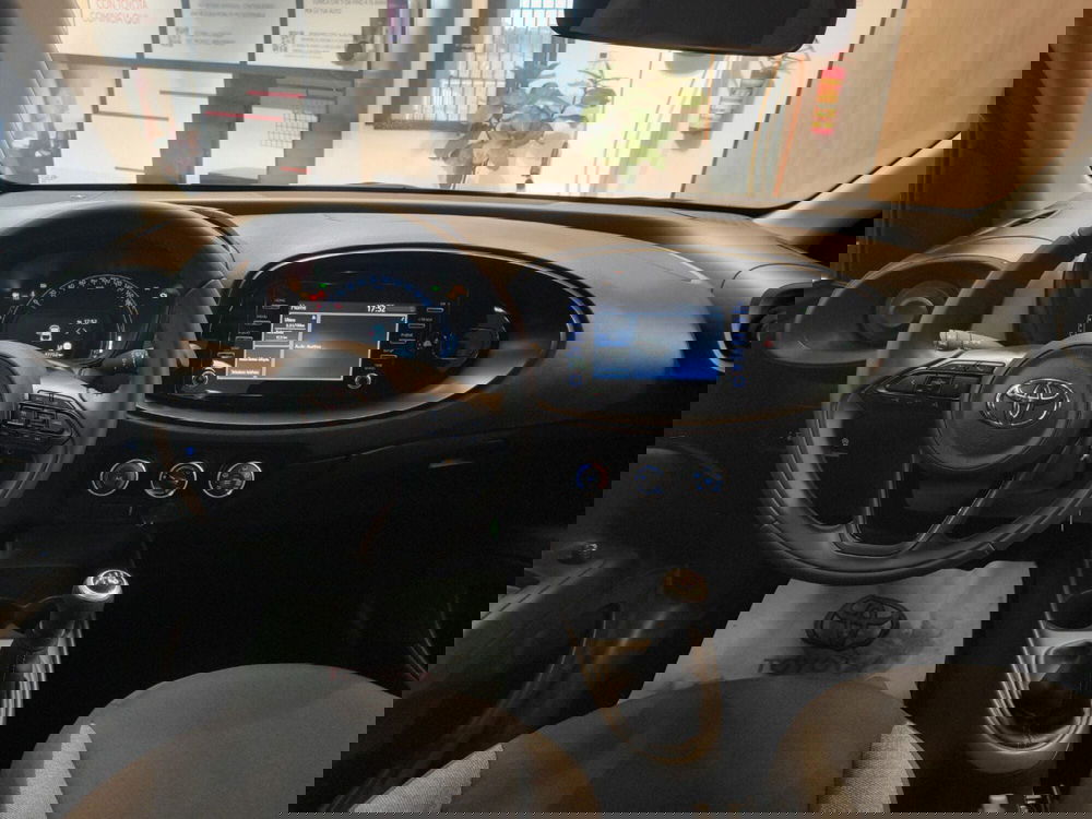 Toyota Aygo X usata a Catanzaro (18)