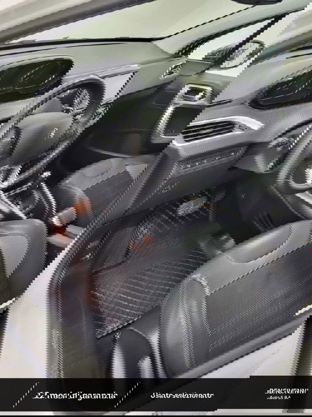 Peugeot 2008 usata a Catanzaro (11)