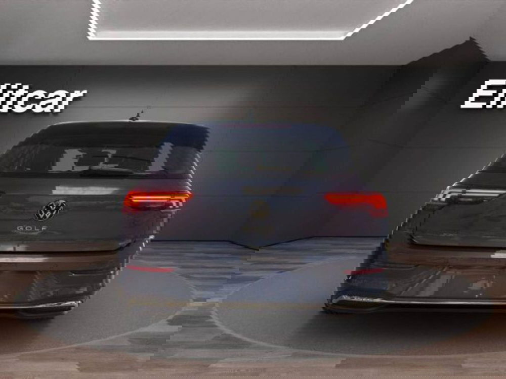 Volkswagen Golf nuova a Novara (5)