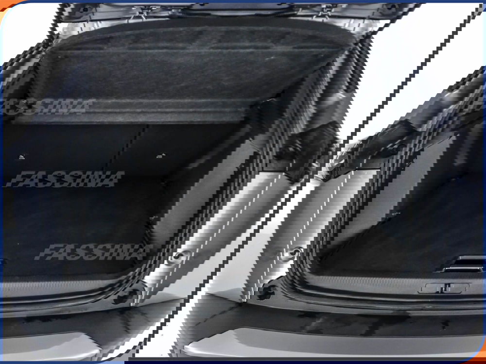 Peugeot 2008 usata a Milano (11)