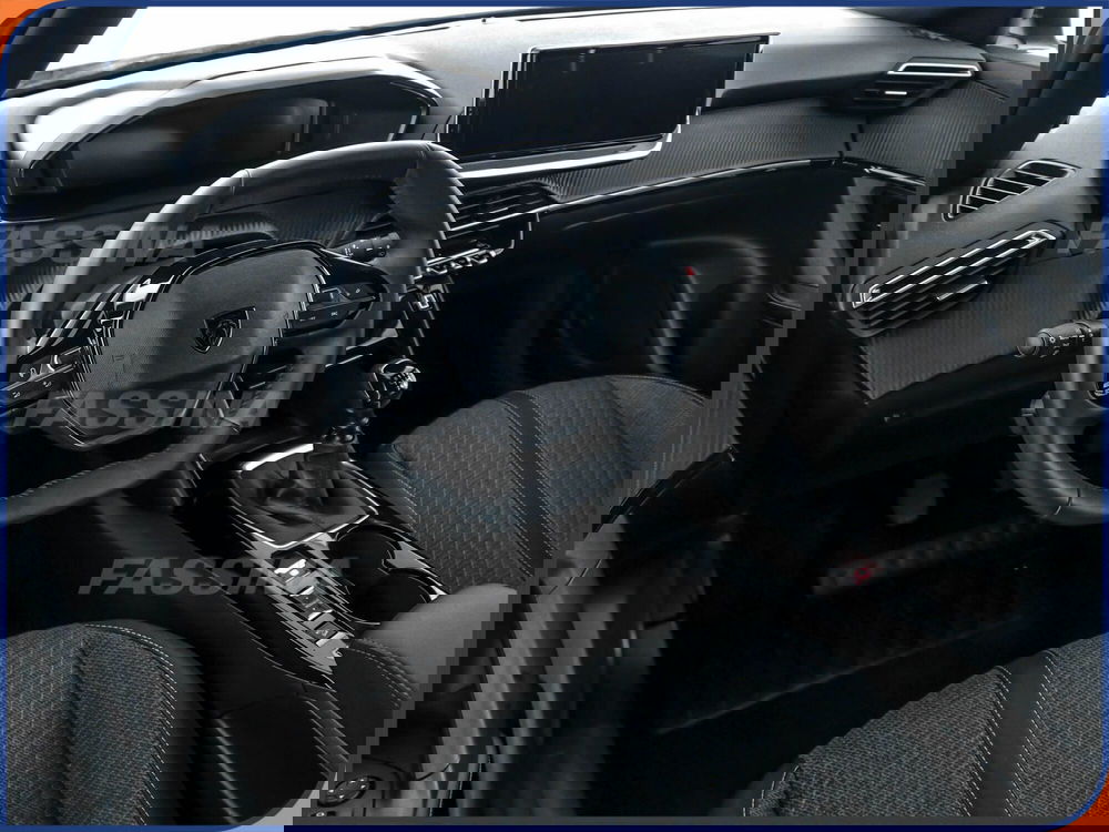 Peugeot 2008 usata a Milano (9)