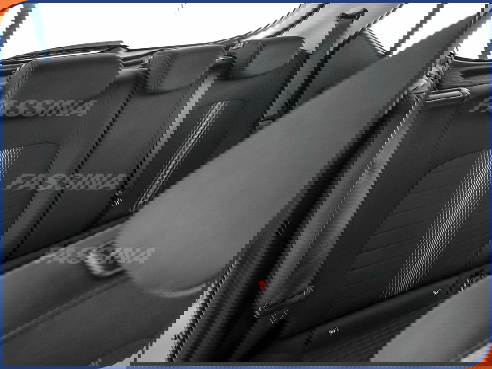 Hyundai i10 nuova a Milano (12)