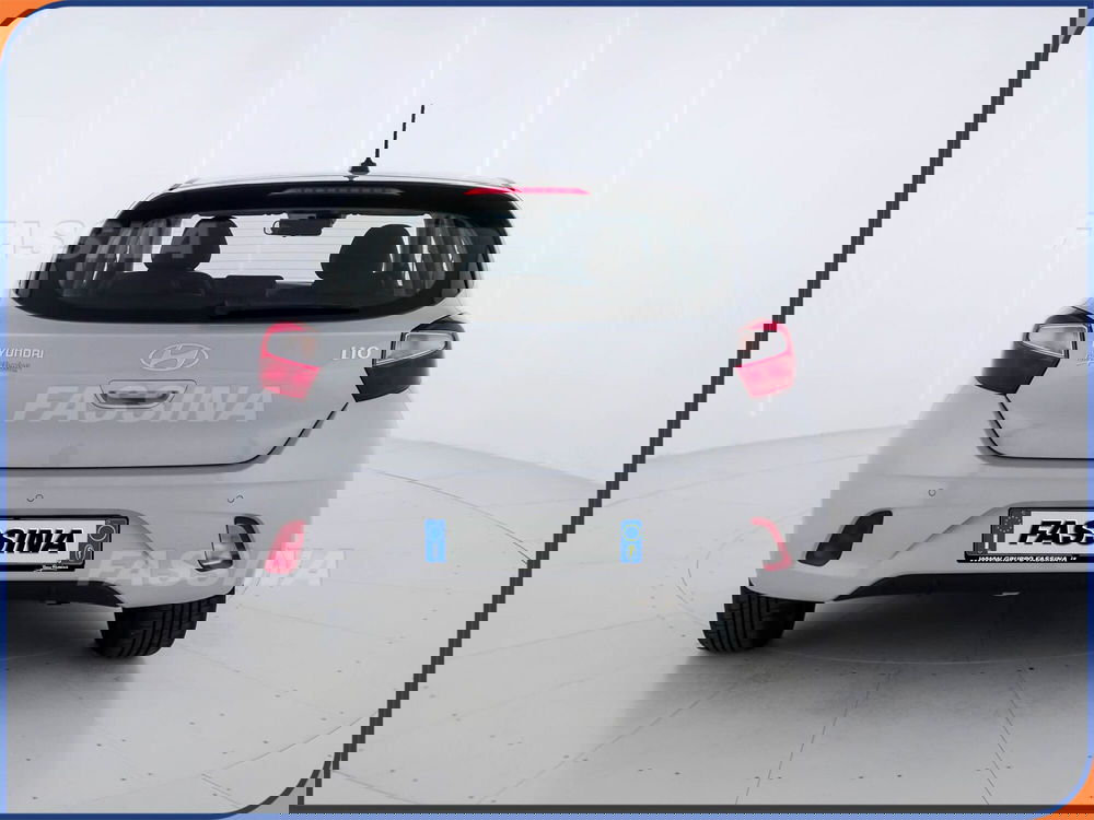 Hyundai i10 nuova a Milano (5)