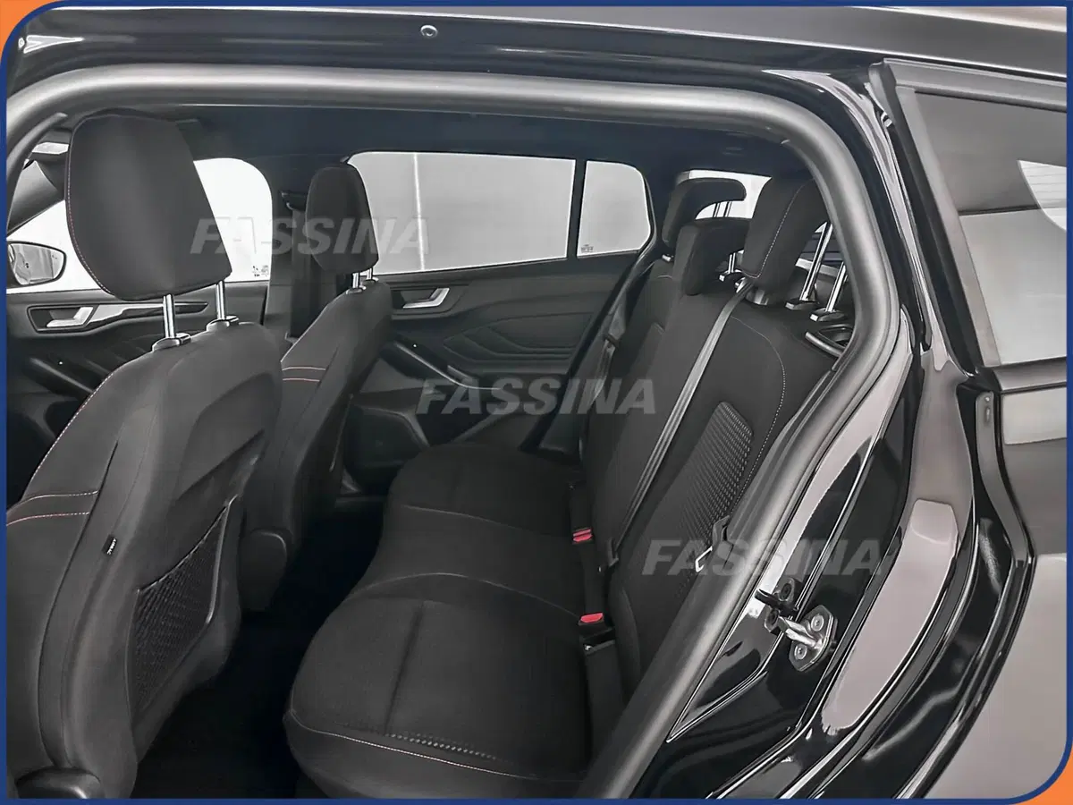 Ford Focus Station Wagon usata a Milano (10)