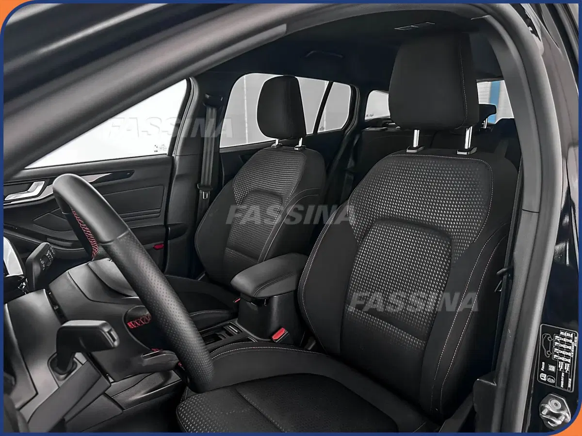 Ford Focus Station Wagon usata a Milano (8)