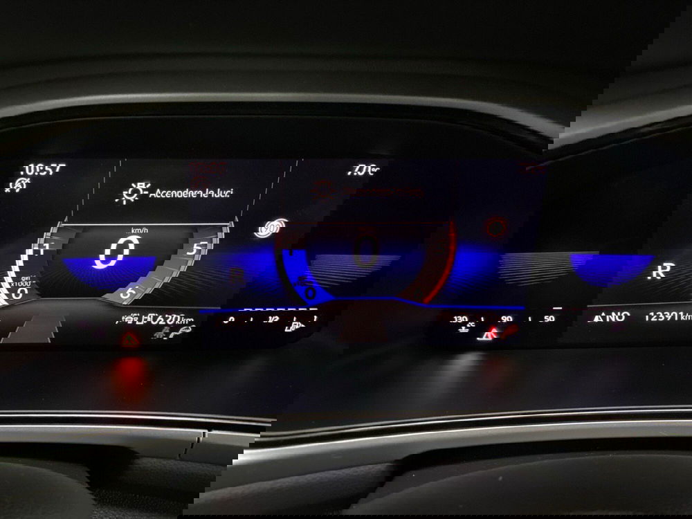 Volkswagen T-Roc usata a Lodi (17)