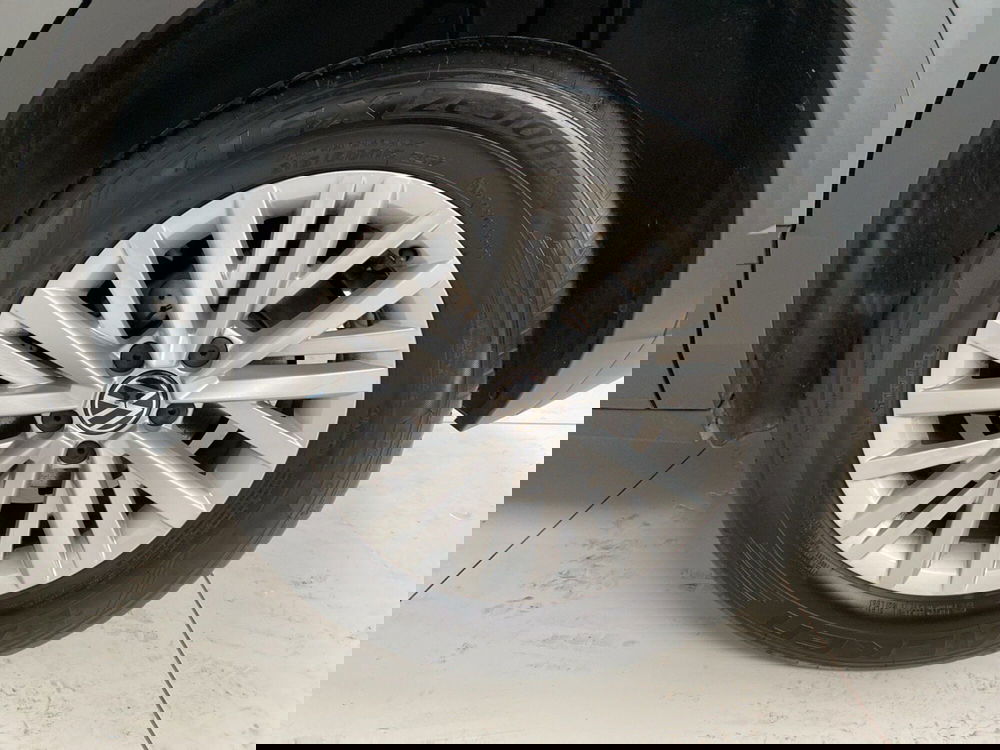 Volkswagen T-Roc usata a Lodi (10)