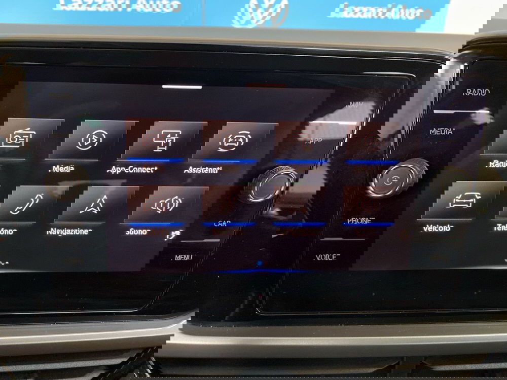 Volkswagen T-Roc usata a Lodi (13)