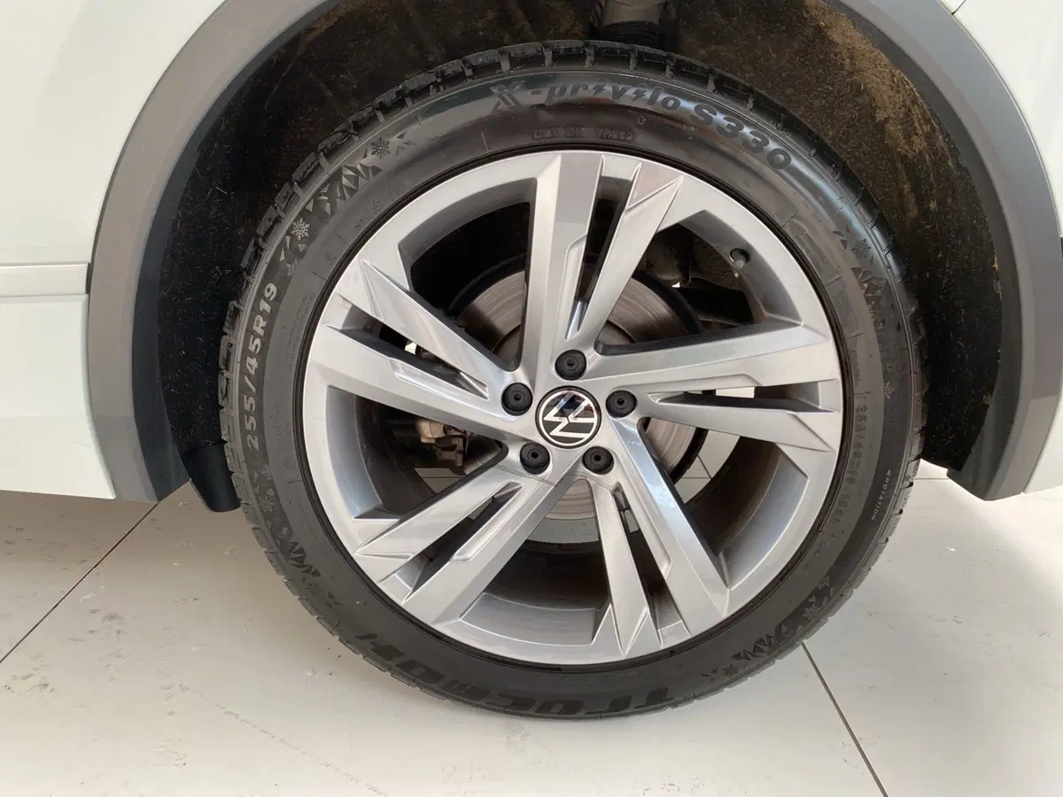 Volkswagen Tiguan usata a Lodi (11)