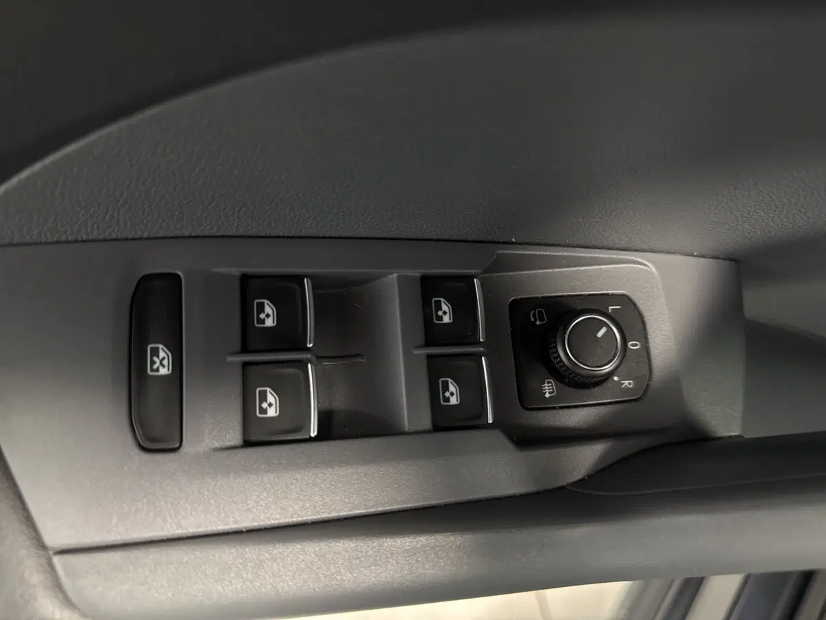 Volkswagen T-Cross usata a Palermo (6)