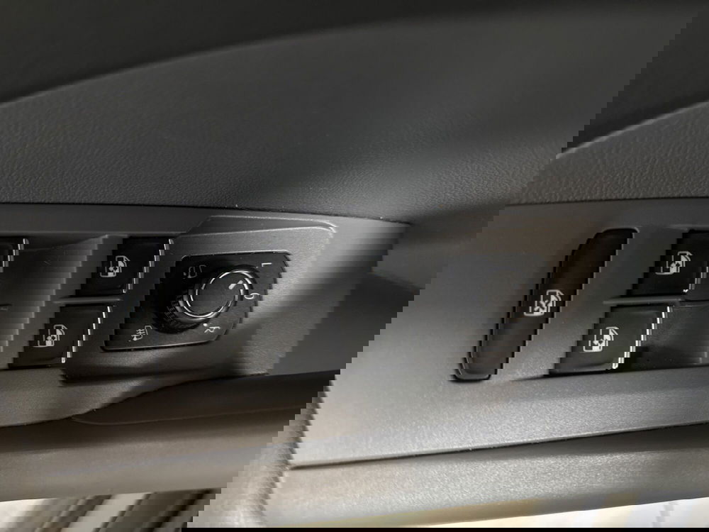 Volkswagen T-Cross usata a Palermo (6)