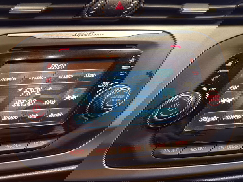 Alfa Romeo Giulietta usata a Palermo (11)