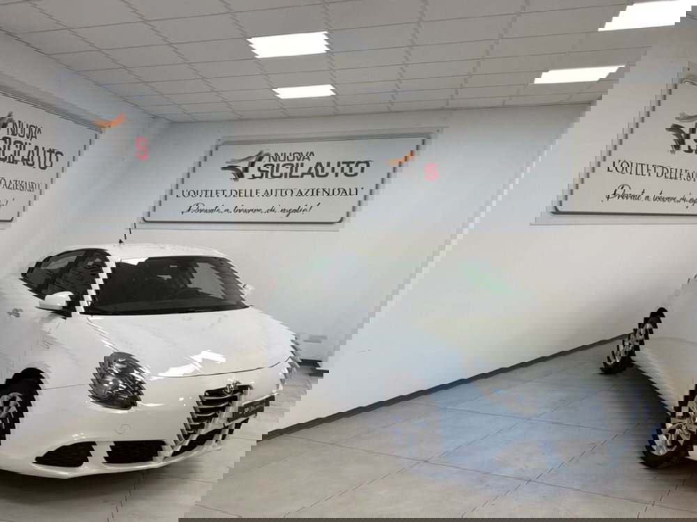 Alfa Romeo Giulietta usata a Palermo (3)