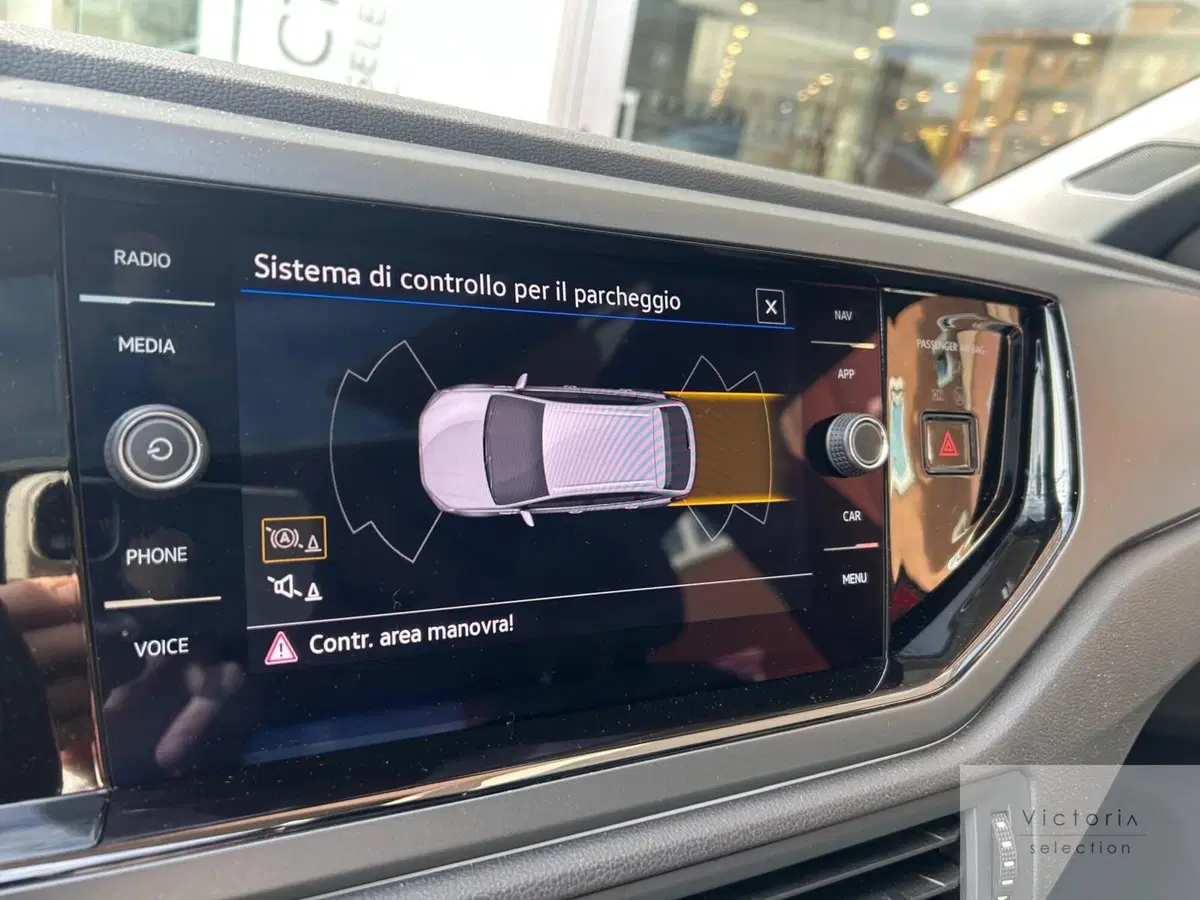 Volkswagen Taigo usata a Brescia (14)